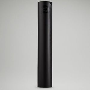 Lululemon “the mat” 5 mm. Black color. Used twice. More photos available!